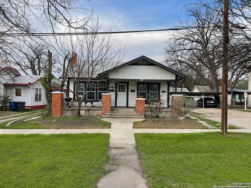 1615 N Interstate 35, San Antonio, TX, 78208-1073 | Card Image