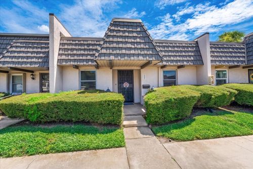 1005 Cordova Grn, SEMINOLE, FL, 33777-2256 | Card Image