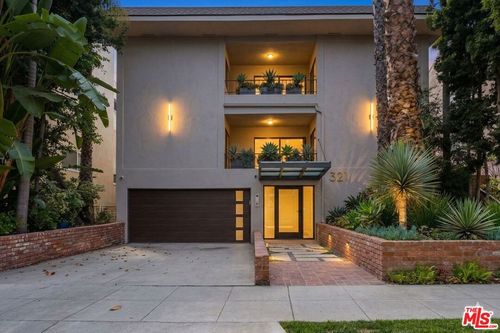 3-321 Palm St, North Hollywood, CA, 91605-1640 | Card Image