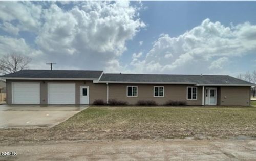 204 Kola Avenue, Oakes, ND, 58474 | Card Image