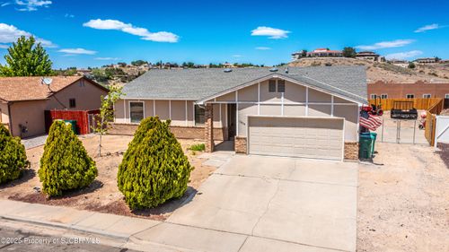1304 E 36th St, Farmington, NM, 87401-2038 | Card Image