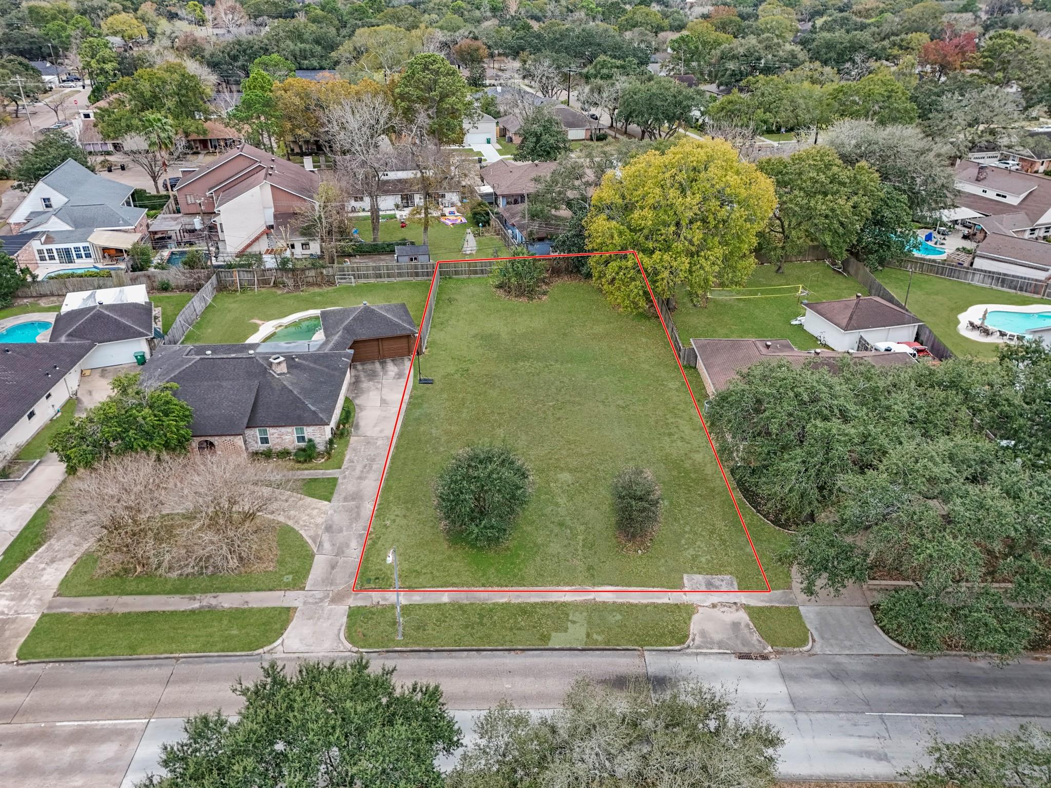 Land in Houston 2
