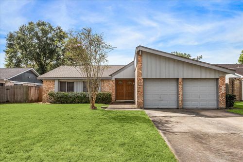 16306 Parksley Dr, Houston, TX, 77059-4717 | Card Image