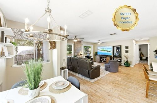 84 Champion Cir, Wimberley, TX, 78676-3330 | Card Image