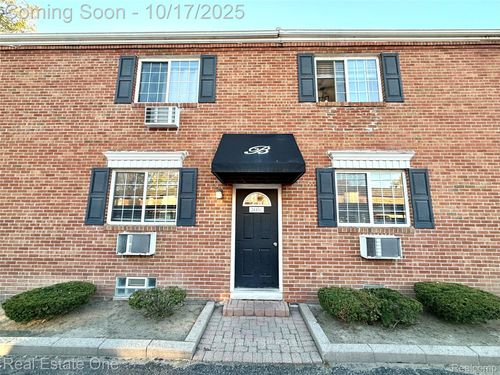 apt-209-2445 Torquay Ave, Royal Oak, MI, 48073-1136 | Card Image
