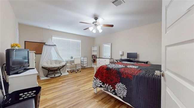 1911 Thunder Ridge Way, House other with 4 bedrooms, 4 bathrooms and 2 parking in Pearland TX | Image 24