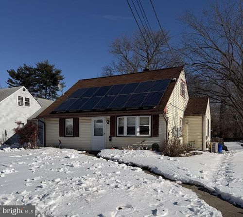 9 E Williams Avenue, BARRINGTON, NJ, 08007 | Card Image