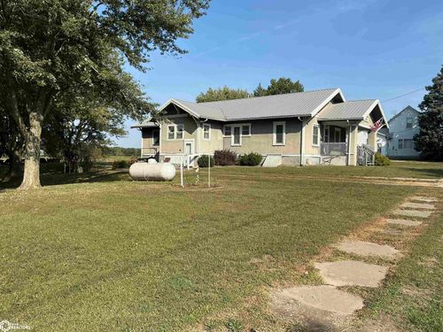 205 N 6th St, Mystic, IA, 52574-8820 | Card Image