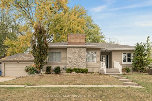 730 Talfourd St, Sarnia, ON, N7T1R9 | Card Image