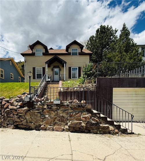 925 Pine St, Ely, NV, 89301-2148 | Card Image
