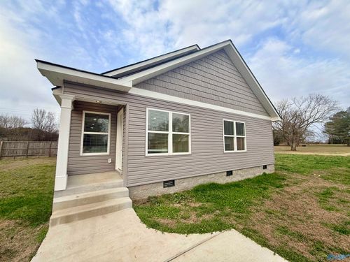 103 Oakwood Meadows Dr, Madison, AL, 35757-8415 | Card Image