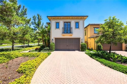 62 Wrangler, Irvine, CA, 92602-0300 | Card Image