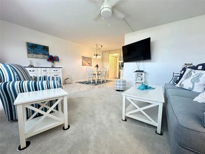 131 - 131 Oakridge J, Condo with 1 bedrooms, 1 bathrooms and null parking in Deerfield Beach FL | Image 2