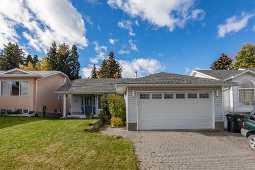 151 Rispler Way, Hinton, AB, T7V1L7 | Card Image