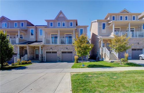 b-385 Westwood Dr, Kitchener, ON, N2M0B5 | Card Image