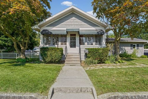 207 Rhodes Ave, North Baltimore, OH, 45872-1260 | Card Image