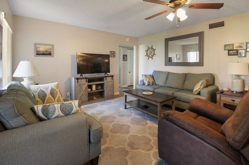 c-1-407 Pine Glen Ln, Greenacres, FL, 33463-8505 | Card Image