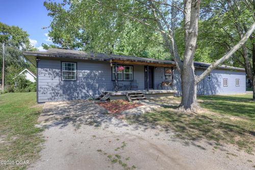 2004 Elm St, Seneca, MO, 64865-9771 | Card Image