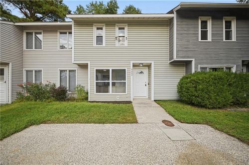 4402 Dartmoor Ct, Chesapeake, VA, 23321-4733 | Card Image