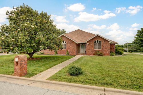 3933 W Greenwood St, Springfield, MO, 65807-8141 | Card Image