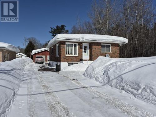 290 Fourth Line E, Sault Ste Marie, ON, P6A0C3 | Card Image