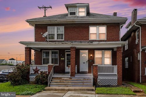 1653 Filbert St, YORK, PA, 17404-5203 | Card Image