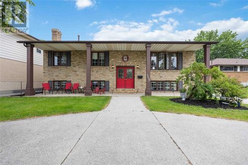 1236 Michigan Ave, Sarnia, ON, N7S3Y2 | Card Image