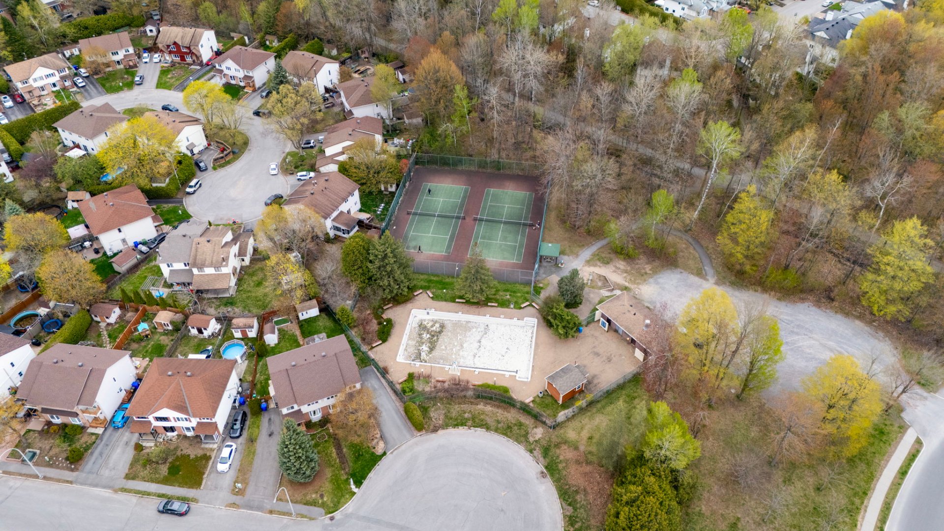 Residential in Gatineau (Hull) 5