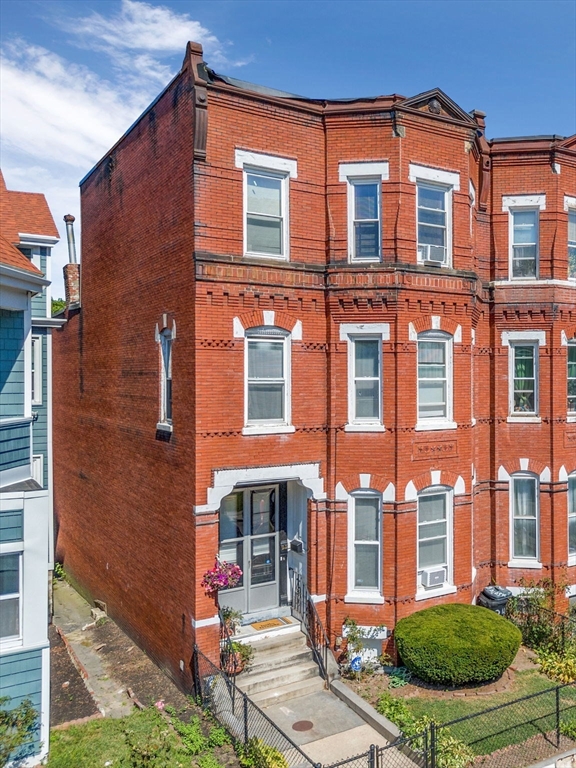 Alaska St, Roxbury, MA 02119