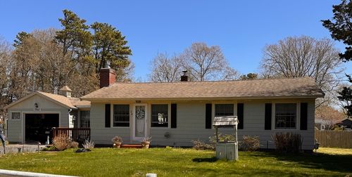 24 Highland St, Dennis, MA, 02638-1614 | Card Image