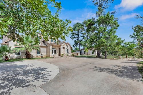 152 Lakeside Dr, Bastrop, TX, 78602-6501 | Card Image