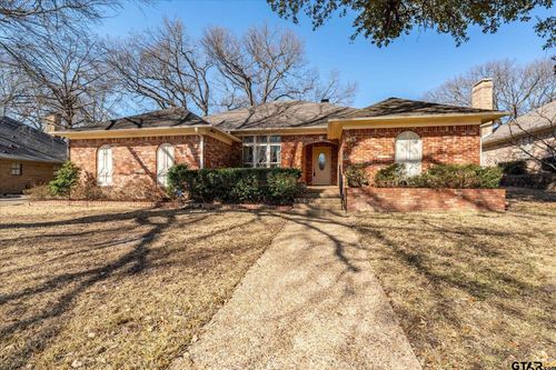 815 Woodland Hills Dr, Tyler, TX, 75701-8647 | Card Image