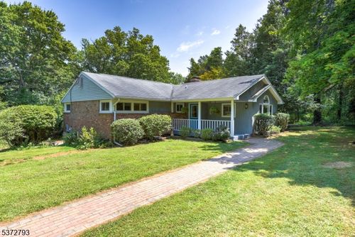 10 Clark Ln, Whitehouse Station, NJ, 08889 | Card Image