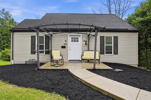 302 Idlewood Rd, Penn Hills, PA, 15235-3817 | Card Image