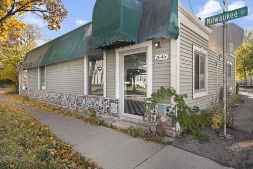 2645 Milwaukee St, Madison, WI, 53704-5151 | Card Image