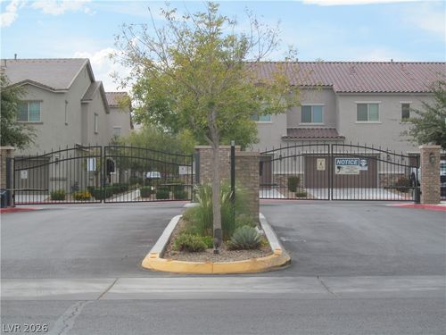 823 Grand Country Ave, North Las Vegas, NV, 89086-3012 | Card Image