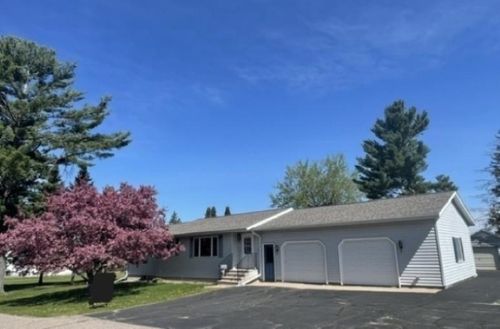 912 Duchac St, Antigo, WI, 54409-1718 | Card Image