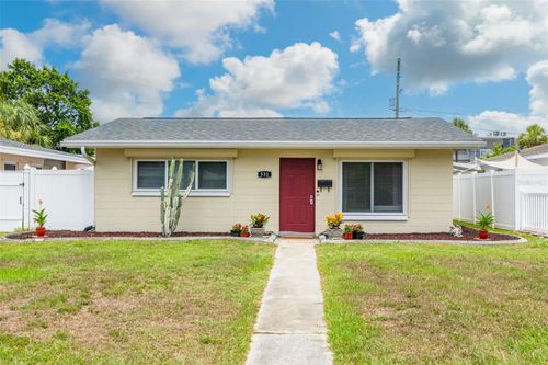 531 75th Ave N, St Petersburg, FL, 33702-5319 | Card Image