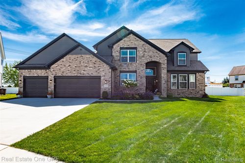 12797 Woodland Ct, Southgate, MI, 48195-3485 | Card Image