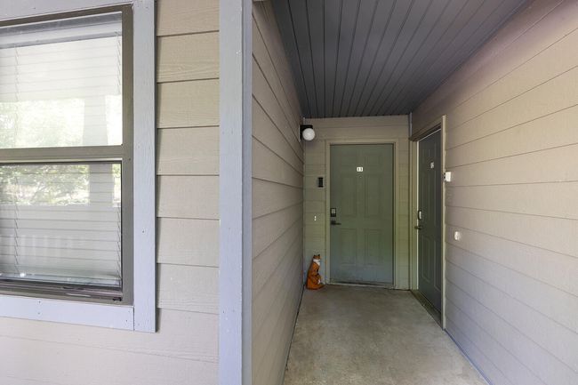 entrance | Image 31