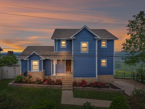 8761 Scenic Hwy, Lookout Mountain, GA, 30750-4147 | Card Image