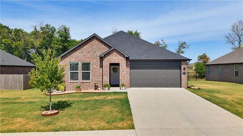510 W Branta St, Farmington, AR, 72730-3183 | Card Image