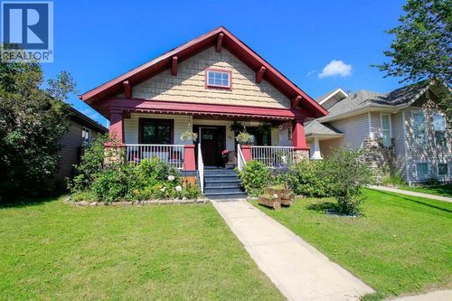 52 White Ave, Red Deer, AB, T4N7E5 | Card Image