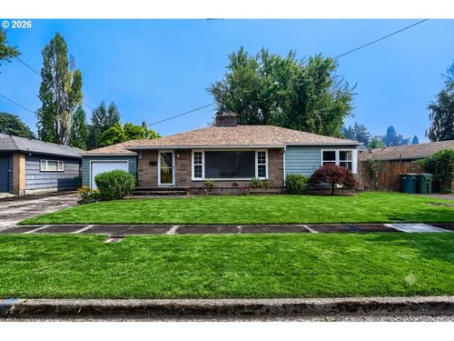 640 N Morton St, Newberg, OR, 97132-2216 | Card Image