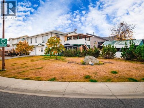 146 Falcon Dr, Whitehorse, YT, Y1A6G8 | Card Image