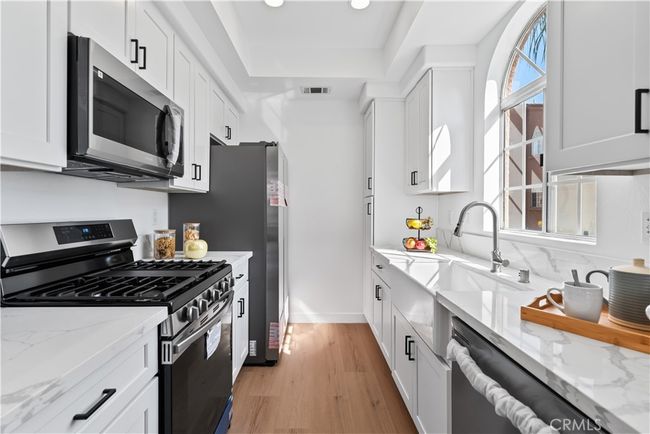 1 - 21836 S Vermont Ave, Condo with 3 bedrooms, 2 bathrooms and 2 parking in Torrance CA | Image 7