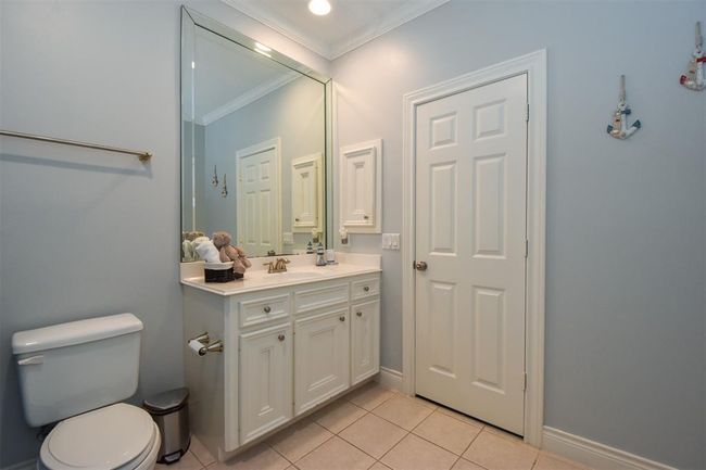 Jack and Jill batroom between bedroom # 2 and # 3 | Image 26