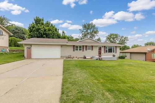 401 Howard St, Homer, NE, 68030-3562 | Card Image
