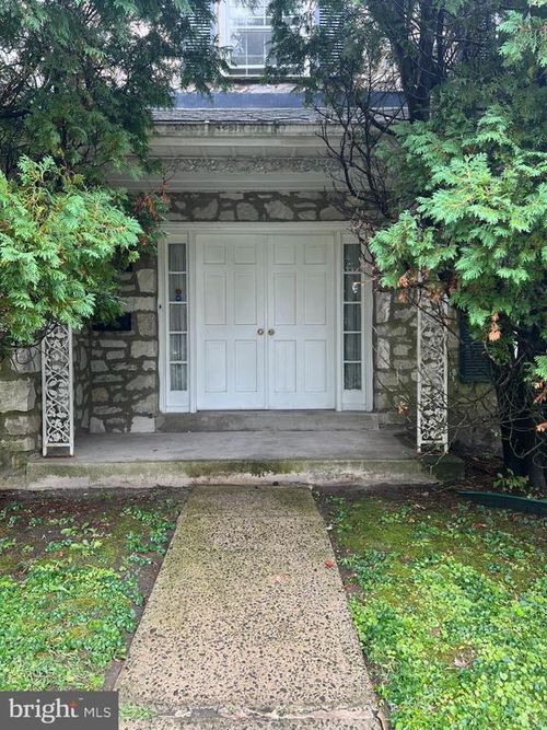 658 W Rolling Rd, SPRINGFIELD, PA, 19064-1335 | Card Image