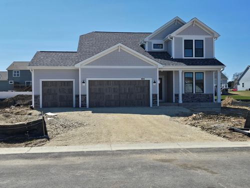 1499 Patton Dr, Hartford, WI, 53027-9290 | Card Image